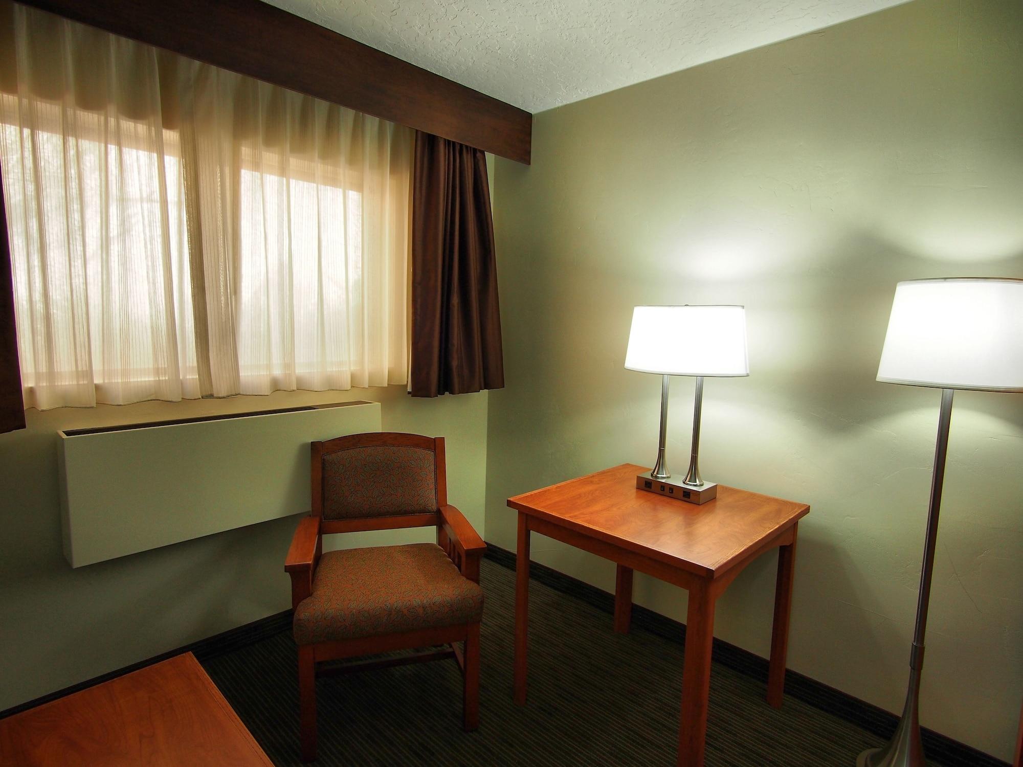 Stratford Court Hotel Cedar City Exterior photo